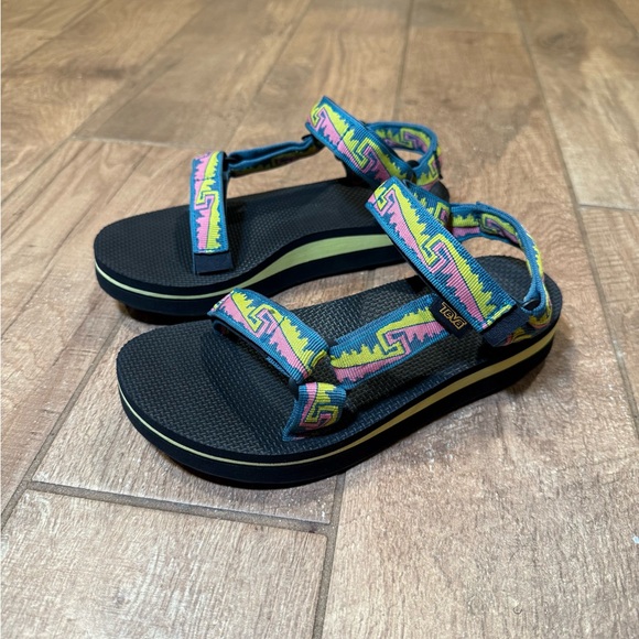 Teva Sandals Midfoam Universal Women's Size 6 Casual Sandals Black, Multicolor - Picture 1 of 12